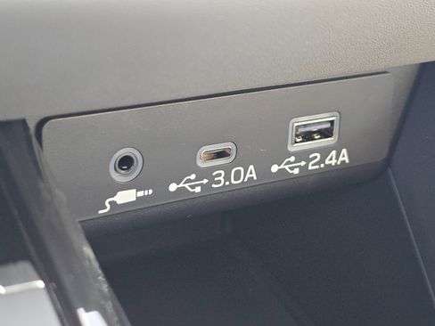 New 2025 Subaru Outback Premium image 24