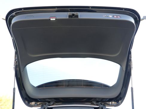 New 2026 Mercedes-Benz GLC 300 4MATIC image 17