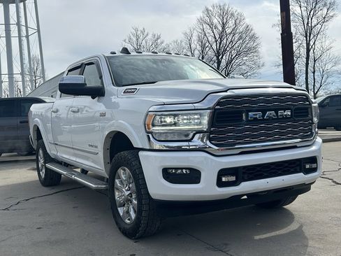 Used 2022 RAM 2500 Limited image 3