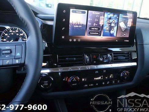 New 2026 Nissan Pathfinder SV image 18