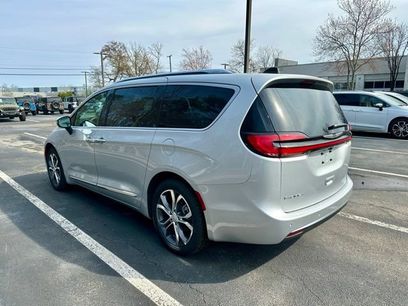New 2026 Chrysler Pacifica Pinnacle