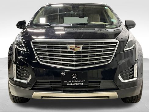 Used 2017 Cadillac XT5 Platinum w/ Driver Assist Package image 2