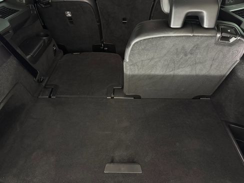 Used 2020 Volvo XC90 T6 R-Design w/ Protection Package Premier image 35