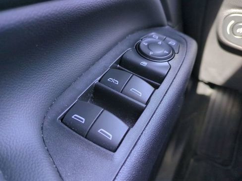 Certified 2023 Chevrolet Equinox LT image 28