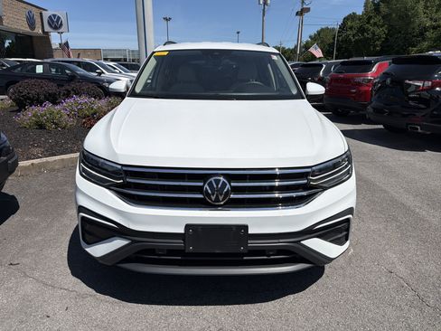 Used 2024 Volkswagen Tiguan S AWD/4WD image 3