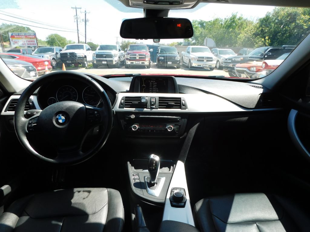Used 2012 BMW 328i Sedan RWD image 30
