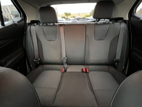 Used 2025 Buick Encore GX Preferred image 36