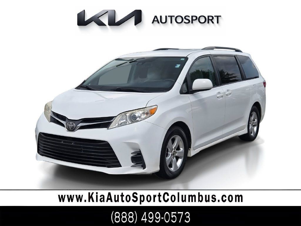 Used 2018 Toyota Sienna LE FWD image 1