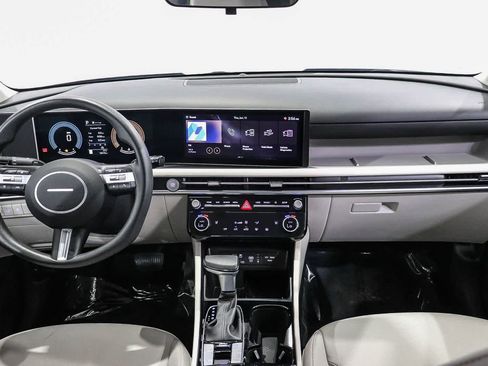 Used 2025 Hyundai Tucson SEL FWD image 12