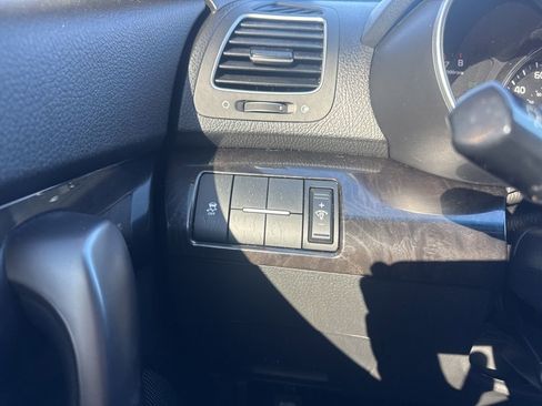 Used 2015 Kia Sorento LX image 17