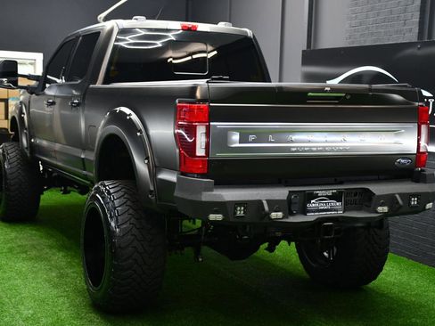 Used 2022 Ford F250 Platinum w/ FX4 Off-Road Package AWD/4WD image 10