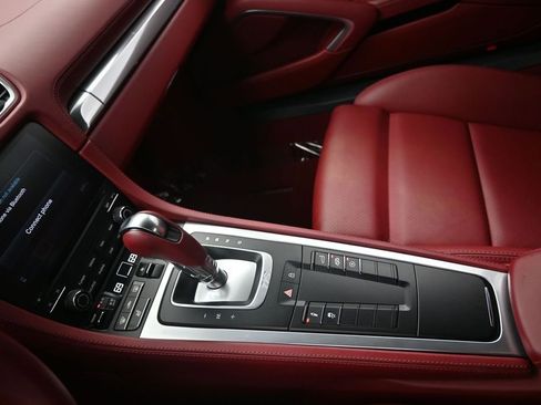 Used 2023 Porsche 718 Cayman GTS RWD image 17