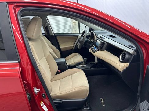 Used 2015 Toyota RAV4 XLE FWD image 13