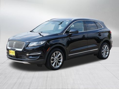 Used 2019 Lincoln MKC Select w/ Select Plus Package AWD/4WD image 3