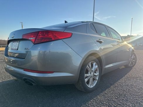 Used 2013 Kia Optima EX w/ Premium Pkg image 9