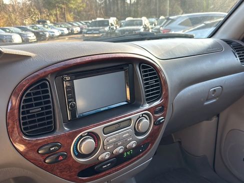 Used 2007 Toyota Sequoia Limited image 38