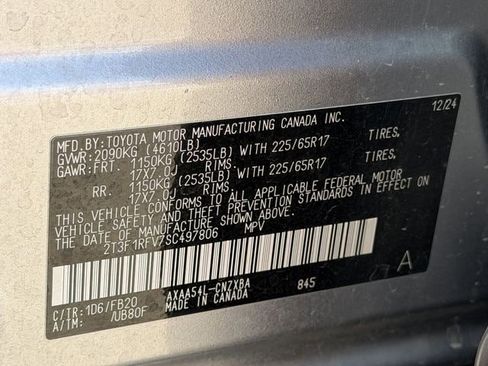 Used 2025 Toyota RAV4 LE image 29