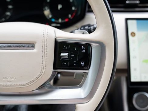 Used 2023 Land Rover Range Rover Long Wheelbase First Edition image 32