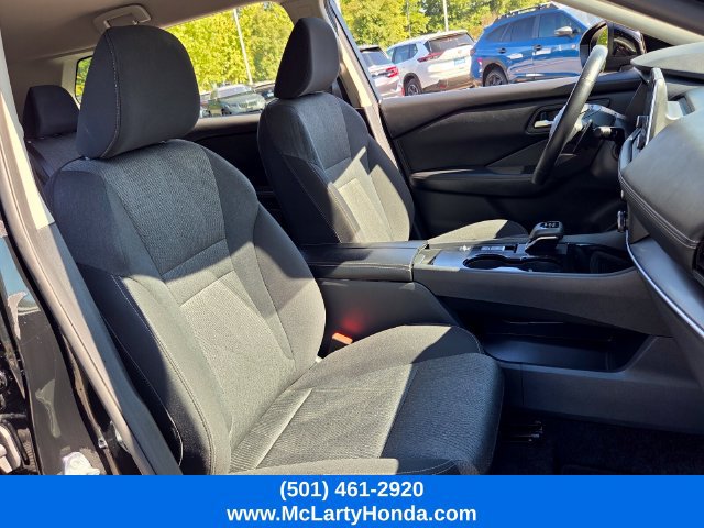 Used 2025 Nissan Rogue SV FWD image 19