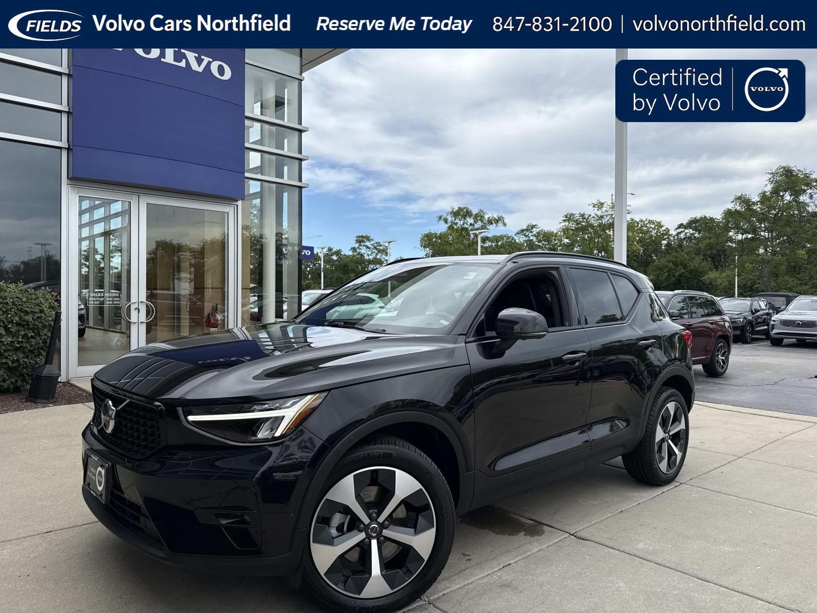 Certified 2024 Volvo XC40 B5 Plus w/ Climate Package AWD/4WD image 1