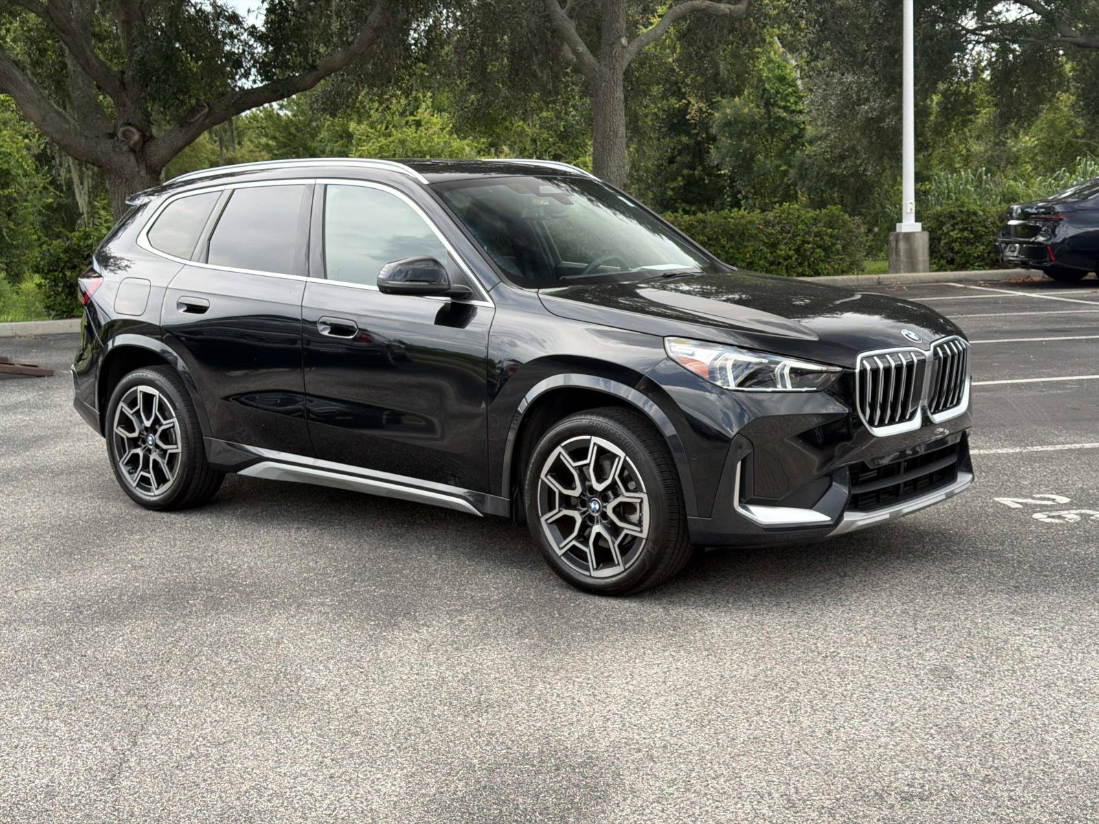 Used 2026 BMW X1 xDrive28i AWD/4WD image 2