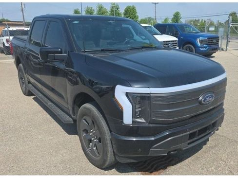 Used 2023 Ford F150 Lightning Lariat w/ Equipment Group 511A High AWD/4WD image 2