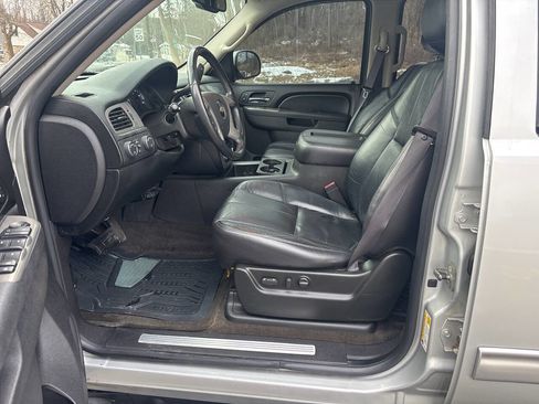 Used 2010 Chevrolet Tahoe LT w/ Luxury Package image 20