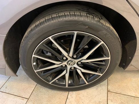 Used 2023 Toyota Camry SE image 11
