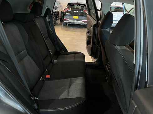 Used 2025 Nissan Rogue SV FWD image 37