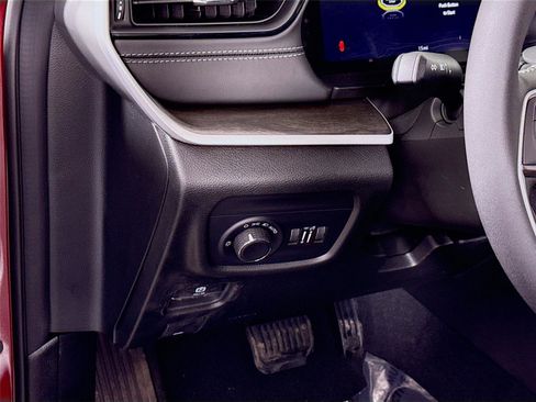 New 2026 Jeep Grand Cherokee L 4WD image 5
