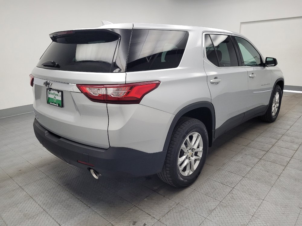 Used 2020 Chevrolet Traverse LS w/ LPO, Blackout Package AWD/4WD image 9