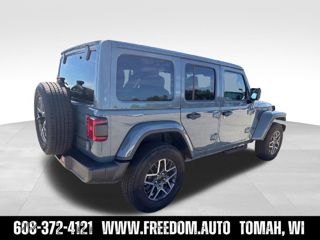 Used 2026 Jeep Wrangler Unlimited Sahara AWD/4WD image 8