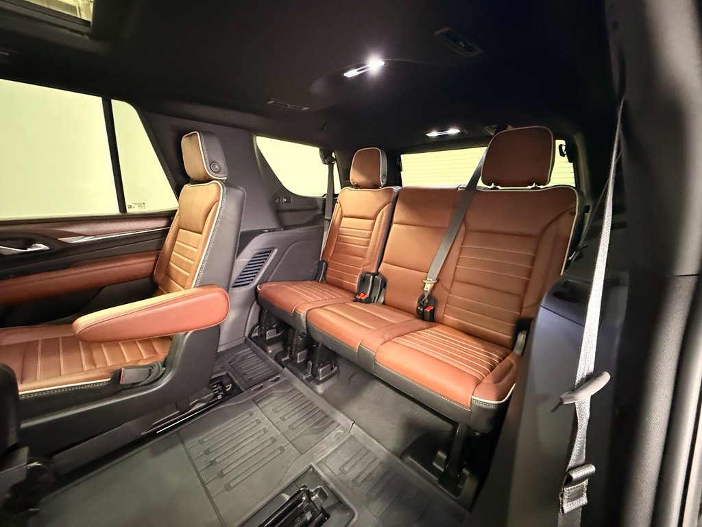 Used 2024 GMC Yukon Denali Ultimate AWD/4WD image 20