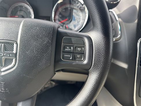 Used 2013 Dodge Grand Caravan SE image 14