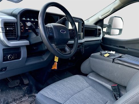 Used 2023 Ford F250 XL w/ FX4 Off-Road Package image 7