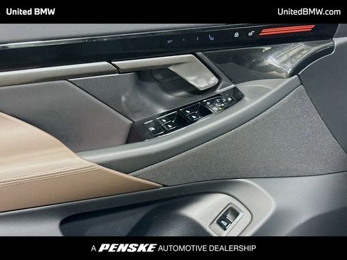 Used 2026 BMW 530i image 3