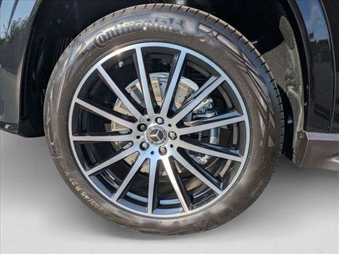 New 2026 Mercedes-Benz GLS 580 4MATIC image 21