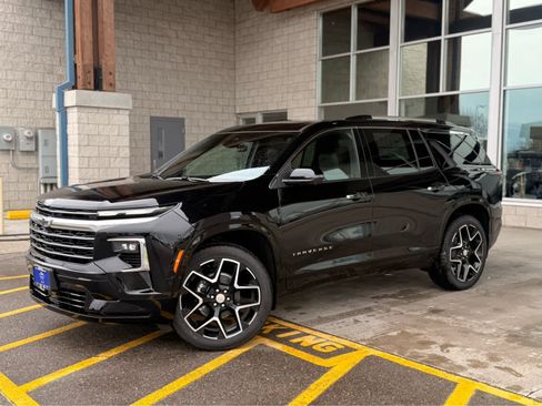 New 2026 Chevrolet Traverse High Country w/ LPO, Floor Liner Package image 1