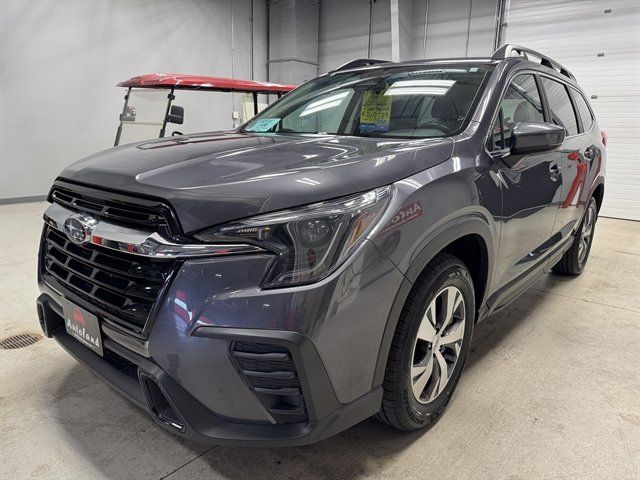 Used 2025 Subaru Ascent Premium AWD/4WD image 3