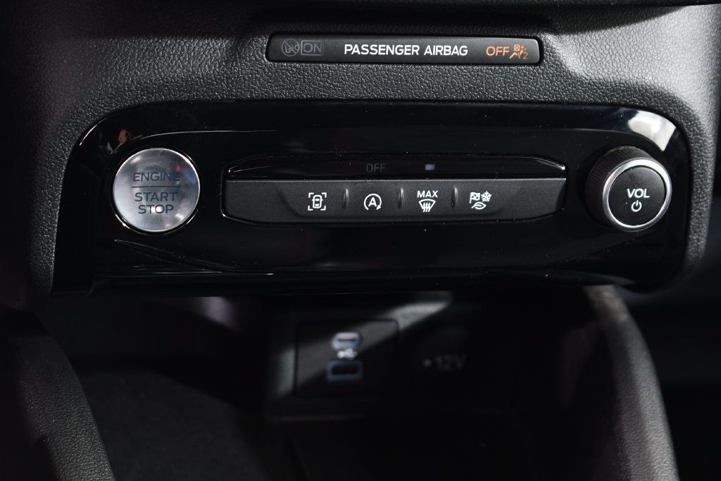Used 2023 Ford Escape ST-Line w/ Tech Pack #1 AWD/4WD image 29