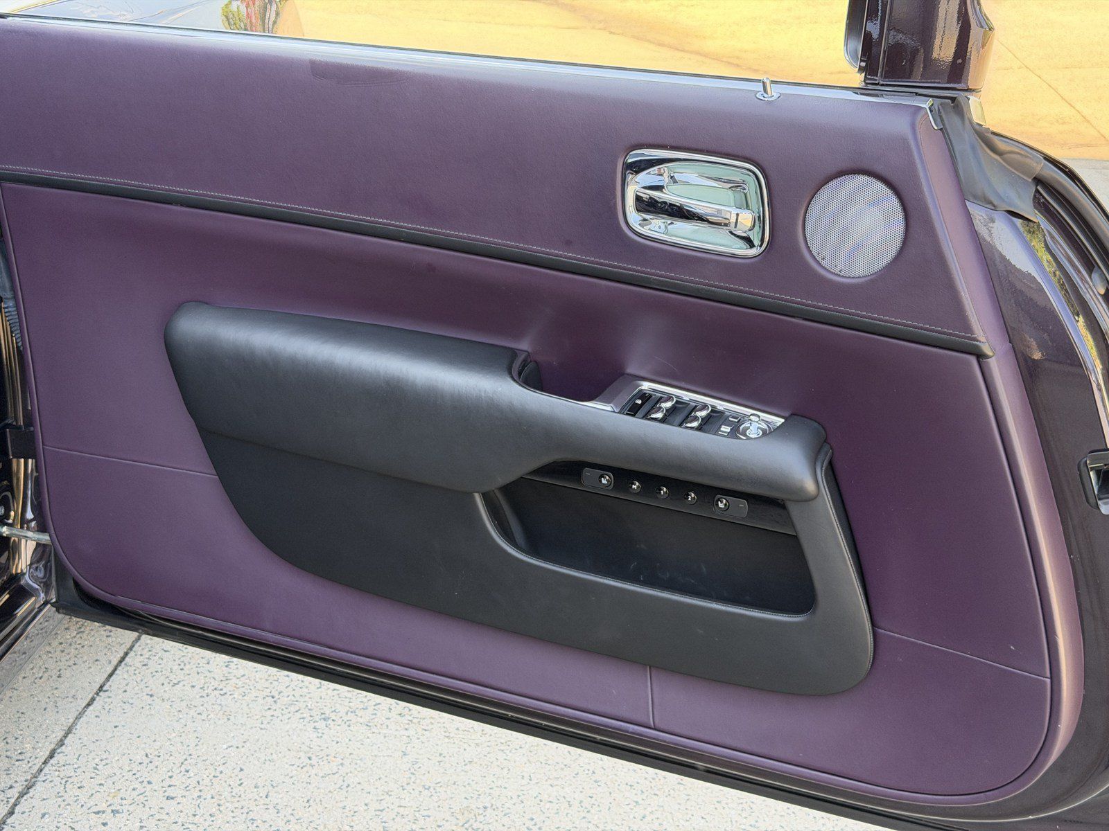 Used 2018 Rolls-Royce Wraith RWD image 13
