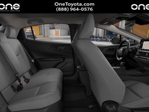 New 2026 Toyota Prius LE FWD image 3