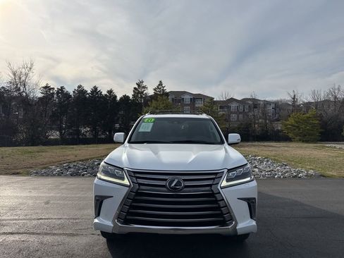 Used 2021 Lexus LX 570 4WD w/ Luxury Package image 8