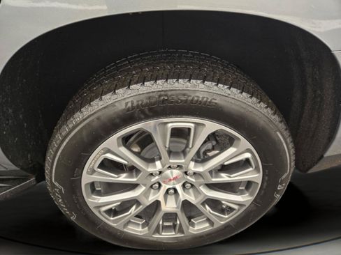 Used 2025 GMC Yukon Denali AWD/4WD image 31