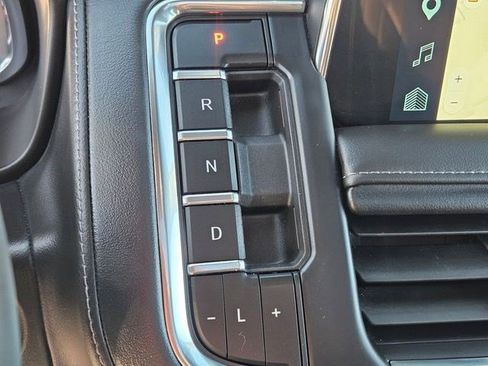 Used 2024 Chevrolet Tahoe LT w/ LT Signature Package AWD/4WD image 31