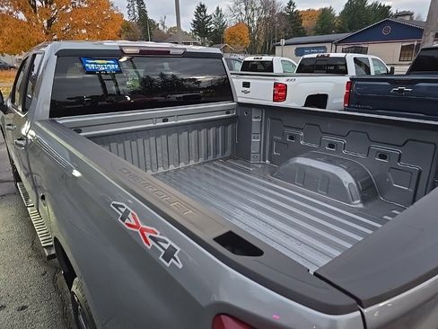 Used 2023 Chevrolet Silverado 1500 LT image 25