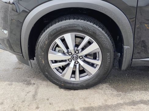 Used 2022 Nissan Pathfinder SL image 9