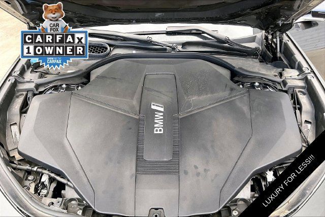 Used 2023 BMW i7 xDrive60 AWD/4WD image 9
