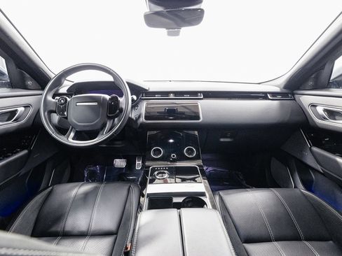 Used 2019 Land Rover Range Rover Velar R-Dynamic SE image 24
