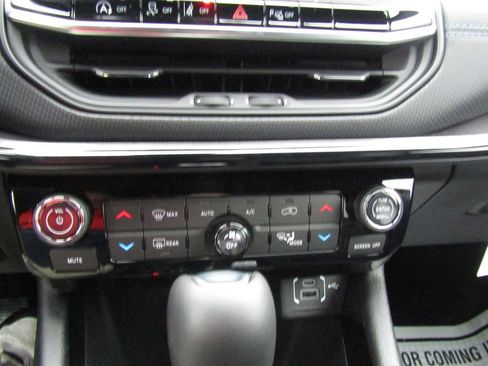 New 2026 Jeep Compass Limited AWD/4WD image 14